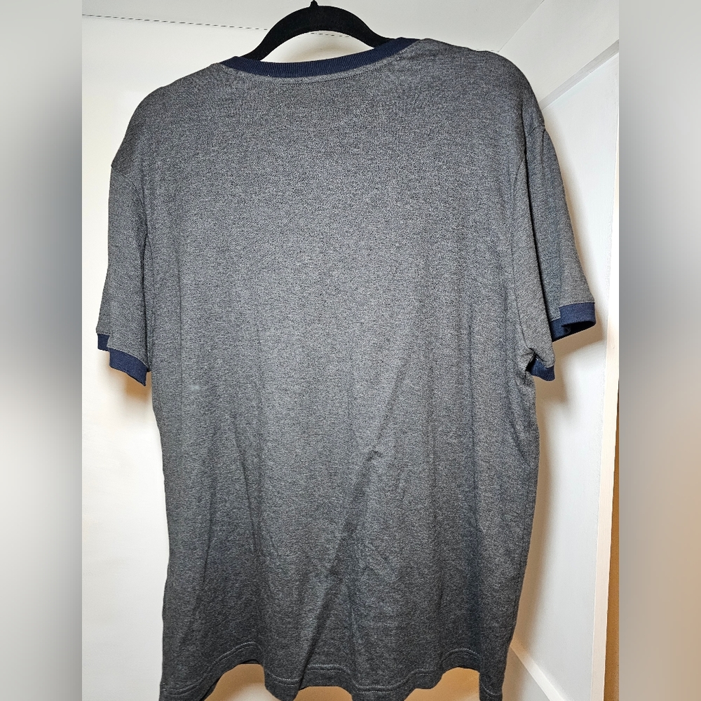 Banana Republic Men's Luxury Touch Quarter Button Up Tee, XL - Picture 2 of 3